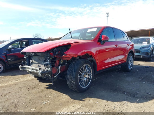2018 PORSCHE CAYENNE WP1AA2A21JKA04625 Photo 1