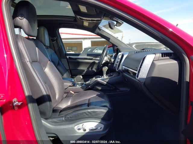 2018 PORSCHE CAYENNE WP1AA2A21JKA04625 Photo 4