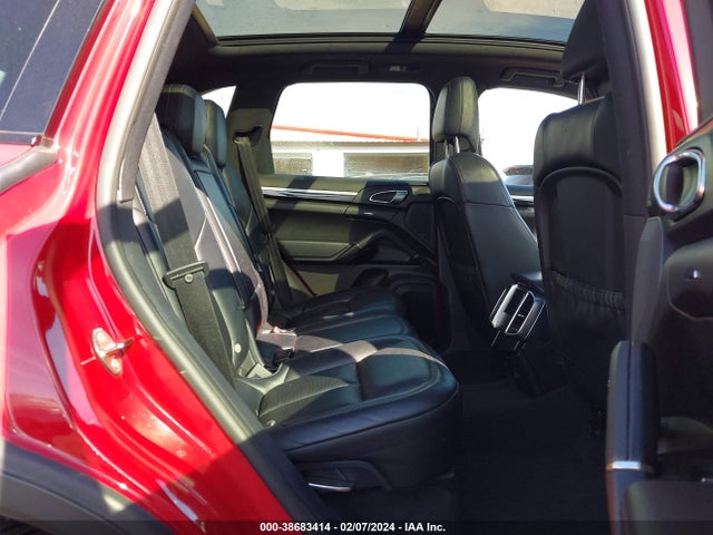 2018 PORSCHE CAYENNE WP1AA2A21JKA04625 Photo 7