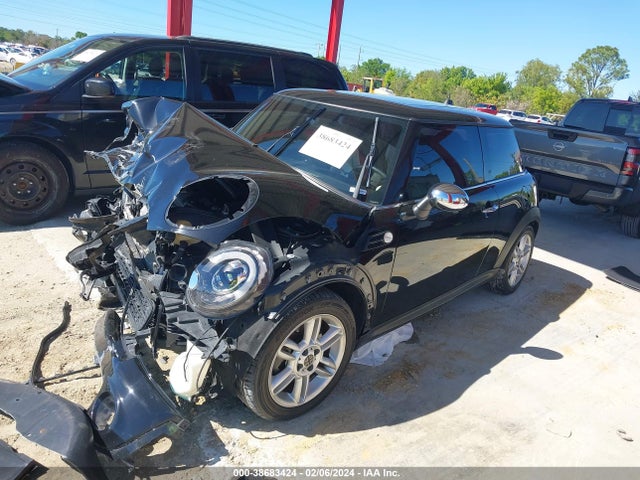 2011 MINI COOPER WMWSU3C59BT098952 Photo 1