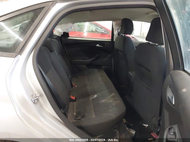 Ford FOCUS SE 2016 1FADP3F28GL230276 Image 8
