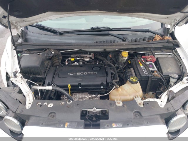 Chevrolet Sonic Ls Auto 2015 1G1JA6SHXF4174840 Image 10