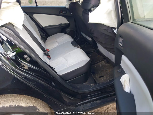 Toyota Prius Three 2018 JTDKARFU5J3061199 Image 8