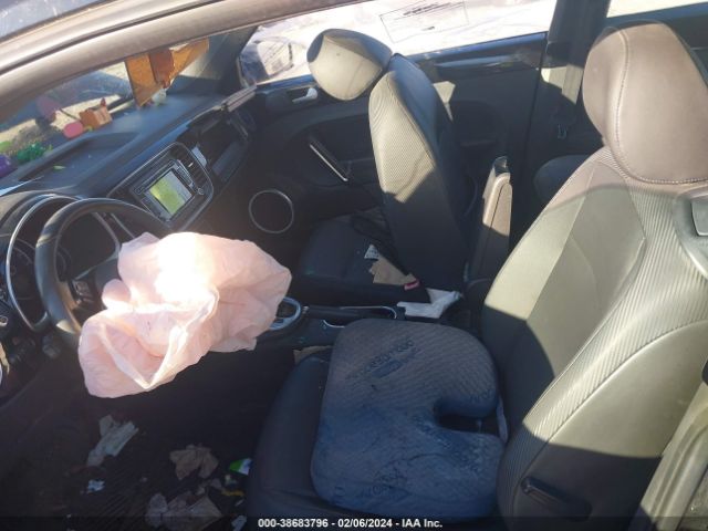 3VWJ07ATXEM658366 Volkswagen Beetle 1.8t