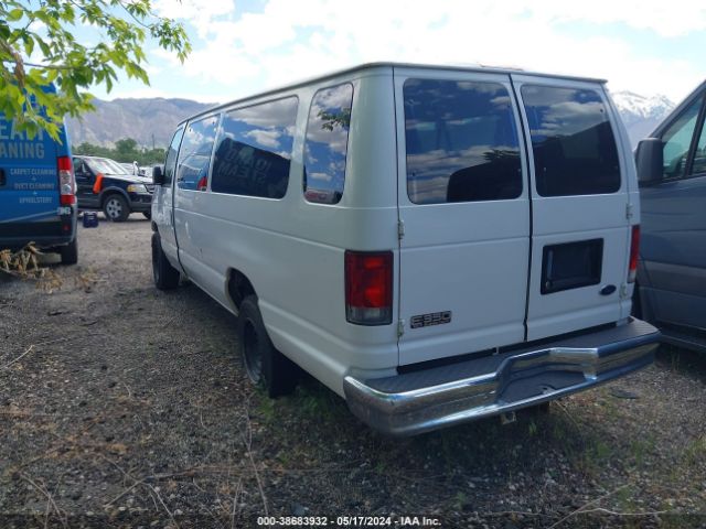 2002 FORD ECONOLINE WAGON 1FBSS31S72HA41657 Photo 2