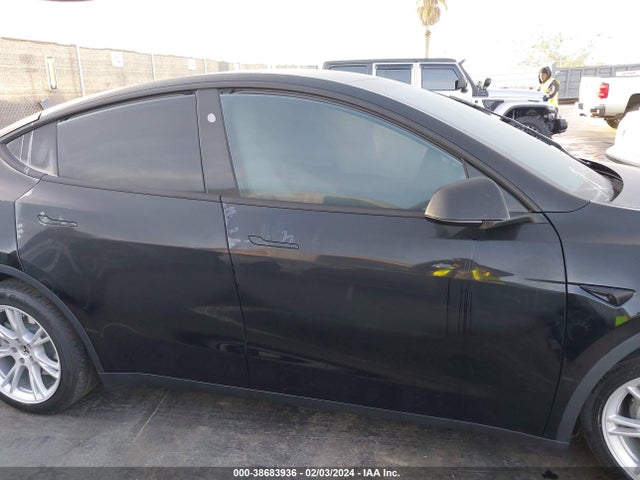 2023 TESLA MODEL Y AWD/LONG RANGE DUAL MOTOR ALL-WHEEL DRIVE VIN: 7SAYGDEEXPA146637