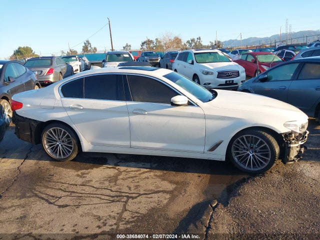 BMW 530I 2018 WBAJA5C57JWA37714 Image 14
