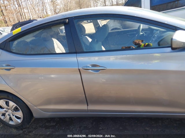 Hyundai ELANTRA SE 2016 5NPDH4AE8GH764168 Image 12