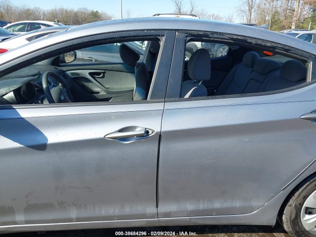 Hyundai ELANTRA SE 2016 5NPDH4AE8GH764168 Image 13