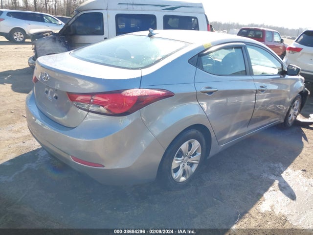 Hyundai ELANTRA SE 2016 5NPDH4AE8GH764168 Image 4