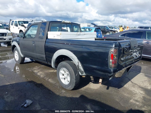 2001 NISSAN FRONTIER 2WD XE VIN: 1N6DD26S61C320057