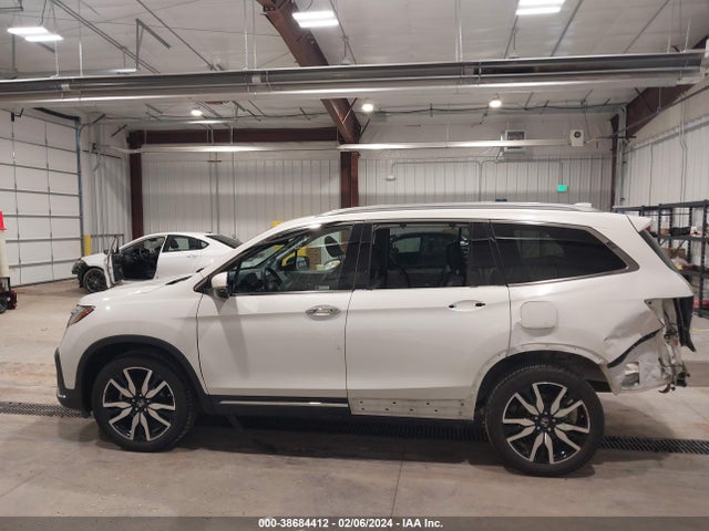 Honda Pilot Awd Touring 8 Passenger 2021 5FNYF6H95MB037205 Image 14
