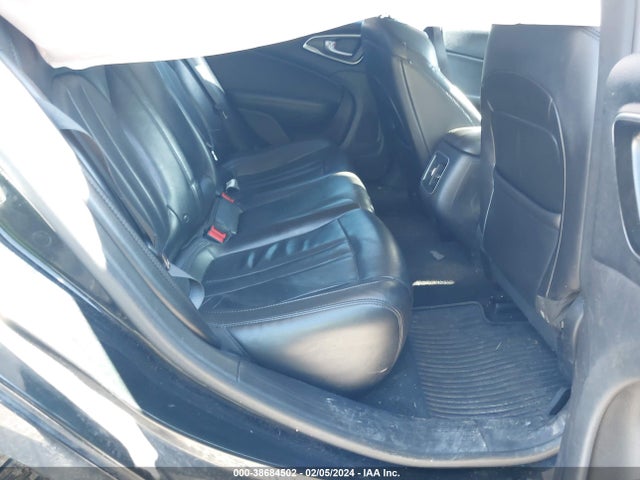 Chrysler 200 Limited Platinum 2016 1C3CCCAB6GN178499 Image 8