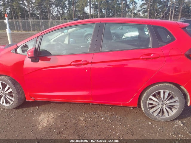 2017 HONDA FIT EX VIN: 3HGGK5H70HM712073