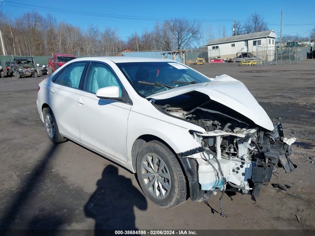 Toyota CAMRY LE 2016 4T1BF1FKXGU199370 Image 1