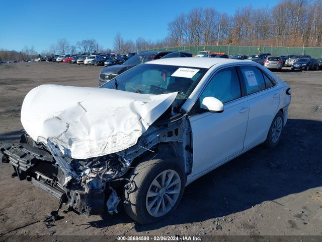 Toyota CAMRY LE 2016 4T1BF1FKXGU199370 Image 2