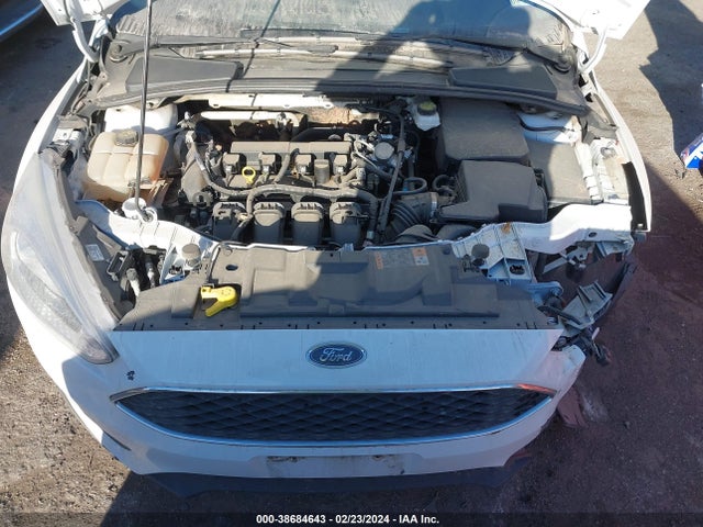 Ford FOCUS SE 2018 1FADP3K21JL302853 Image 10