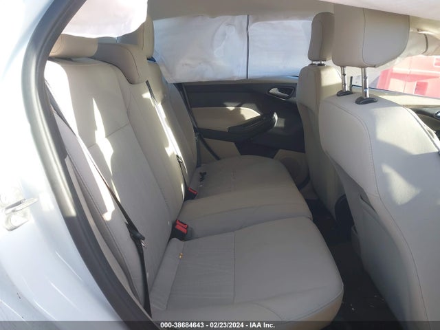 Ford FOCUS SE 2018 1FADP3K21JL302853 Image 8