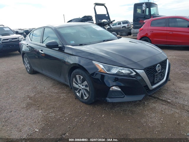 2019 1N4BL4BV2KC213698 main image