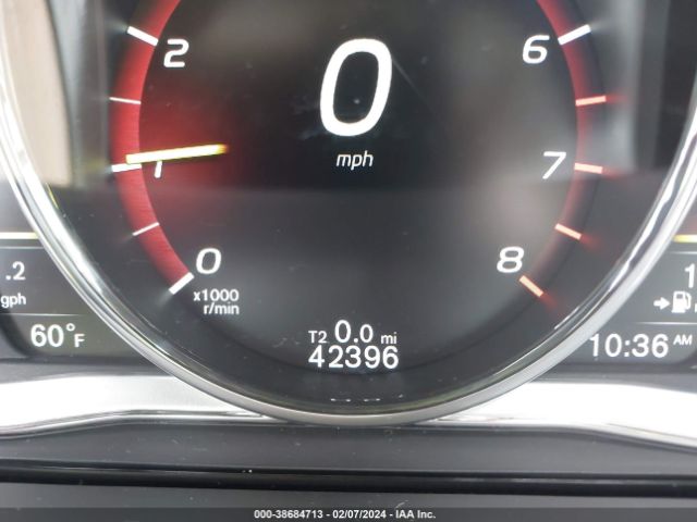 LYV402HK1JB180063 Volvo S60 Inscription T5