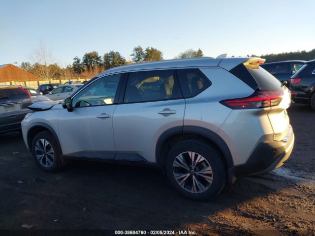 5N1AT3BB8MC710291 Nissan Rogue Sv Intelligent Awd