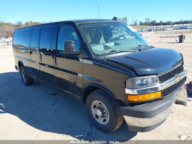 2017 CHEVROLET EXPRESS 3500 LT VIN: 1GAZGPFG8H1226561