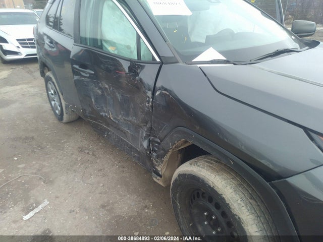 2021 TOYOTA RAV4 LE VIN: 2T3F1RFV3MC215082