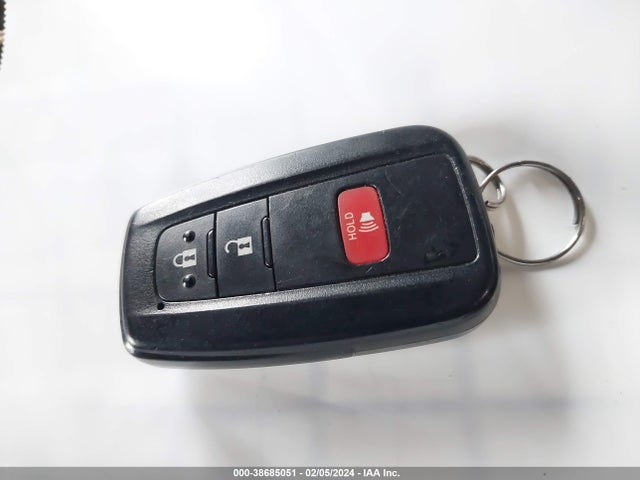 38685051 :رقم المزاد ، JTDKARFU3G3501803 vin ، 2016 Toyota Prius Two Eco مزاد بيع