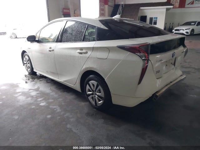 38685051 :رقم المزاد ، JTDKARFU3G3501803 vin ، 2016 Toyota Prius Two Eco مزاد بيع