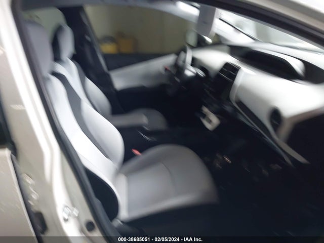 38685051 :رقم المزاد ، JTDKARFU3G3501803 vin ، 2016 Toyota Prius Two Eco مزاد بيع