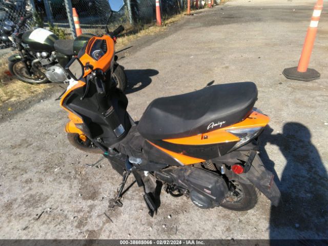 2022 SCOOTER 50CC LB5TMCBLXNZ500550 Photo 2