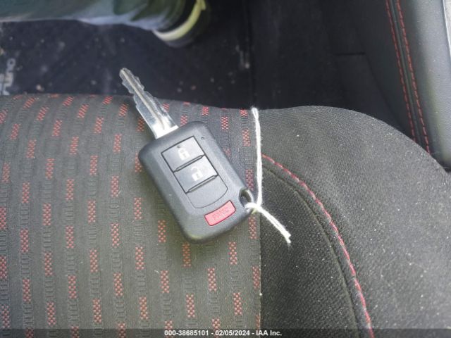 JA4AR3AU1JU012966 Mitsubishi Outlander Sport 2.0 Es