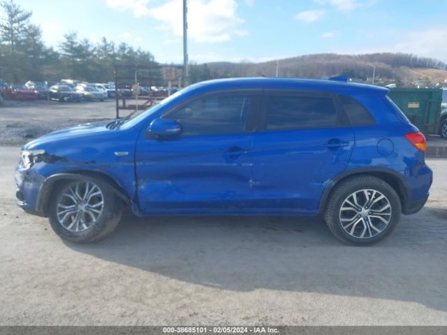 JA4AR3AU1JU012966 Mitsubishi Outlander Sport 2.0 Es