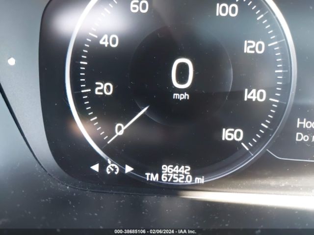 YV4A22PKXG1036684 Volvo Xc90 T6 Momentum
