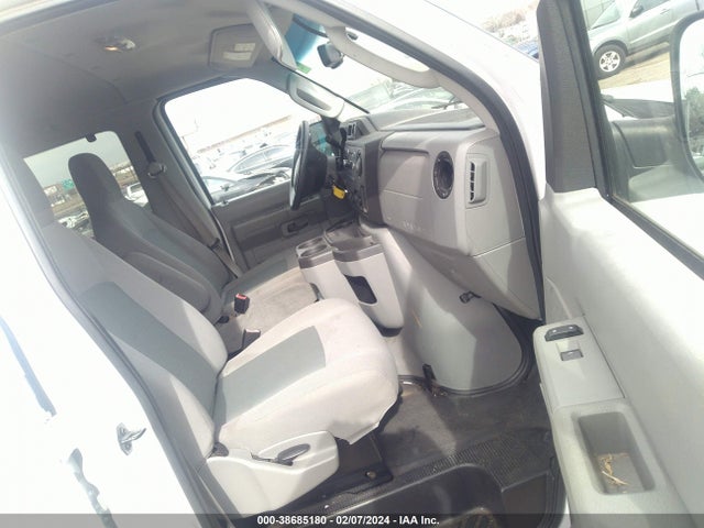 Ford E-350 Super Duty Xlt 2014 1FBSS3BL9EDA89986 Image 5