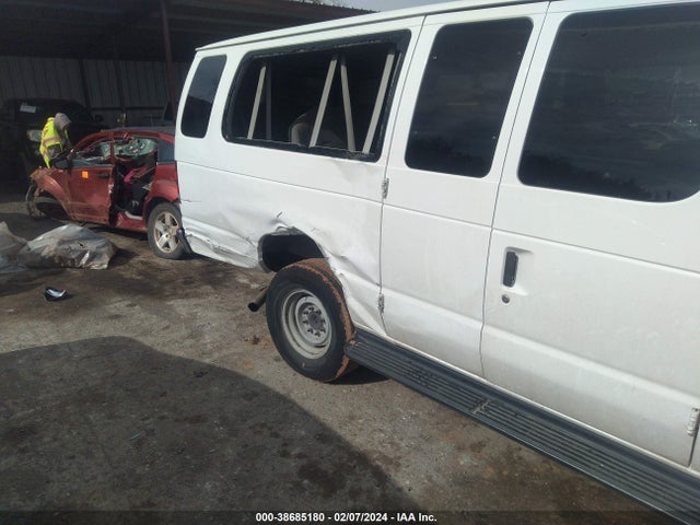 Ford E-350 Super Duty Xlt 2014 1FBSS3BL9EDA89986 Image 6