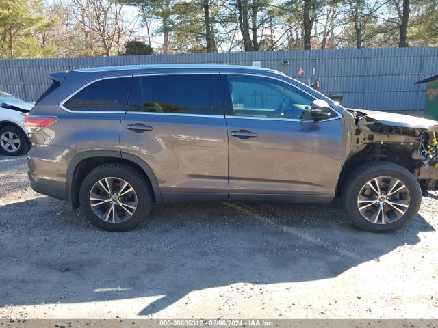 Toyota Highlander Xle V6 2016 5TDJKRFH3GS239534 Image 13