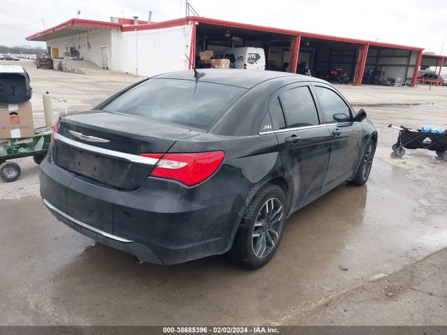 Chrysler 200 LX 2014 1C3CCBAG9EN101886 Image 4