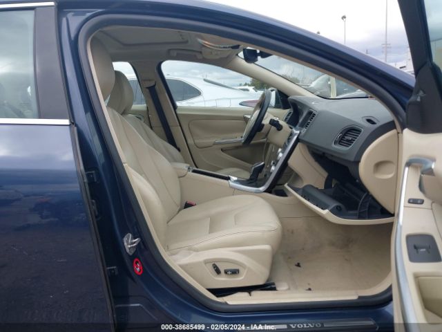 YV140MFK9F1335319 Volvo S60 T5 Premier