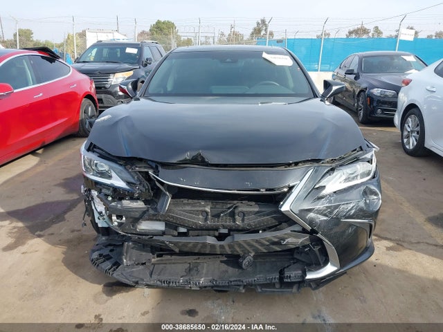 Lexus ES 300H 2023 58ADA1C12PU031895 Image 13