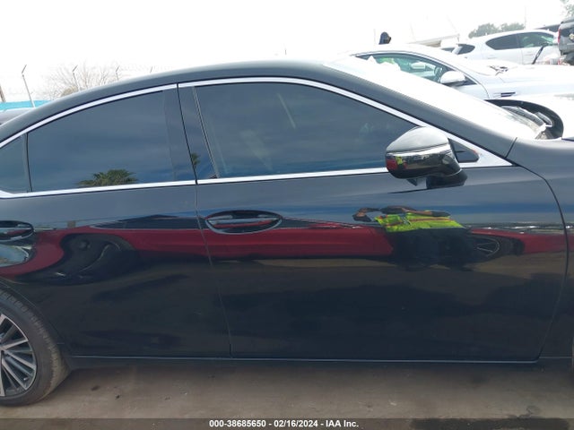 Lexus ES 300H 2023 58ADA1C12PU031895 Image 14