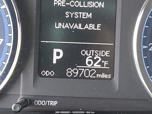 Toyota COROLLA LE 2018 5YFBURHE3JP756981 Image 15