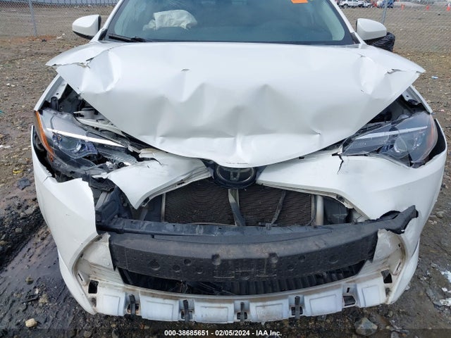 Toyota COROLLA LE 2018 5YFBURHE3JP756981 Image 6