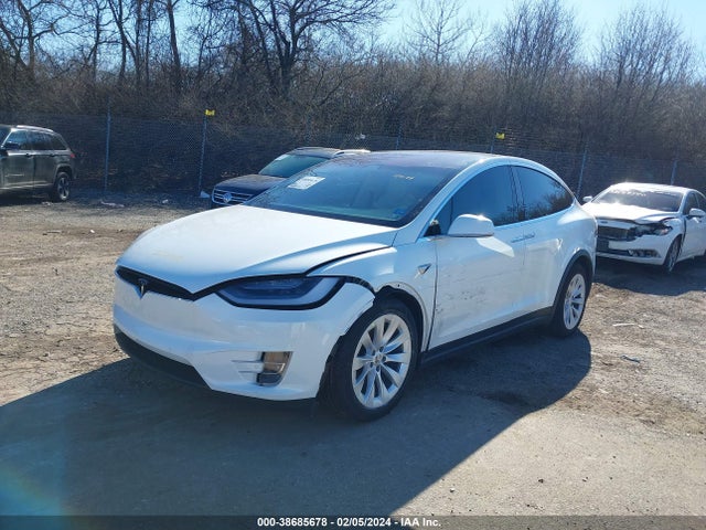 5YJXCBE25JF104174 Tesla Model X 100d/75d/p100d
