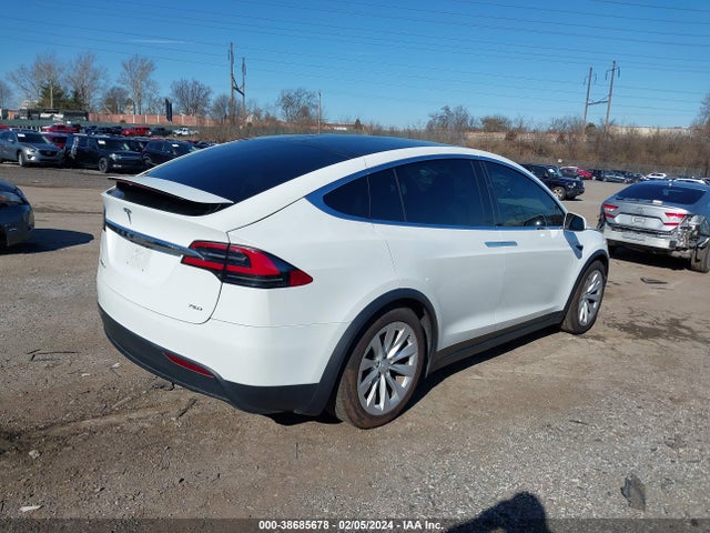 5YJXCBE25JF104174 Tesla Model X 100d/75d/p100d