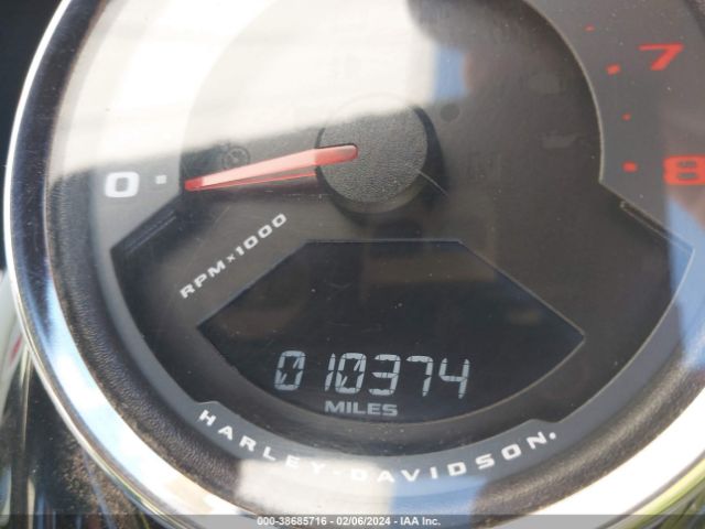 2022 HARLEY-DAVIDSON FXFBS 1HD1YLK19NB025347 Photo 6