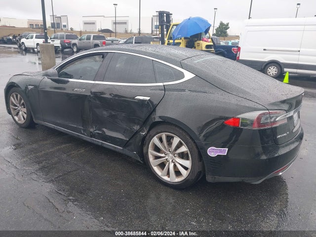 5YJSA1H13EFP40174 Tesla Model S P85