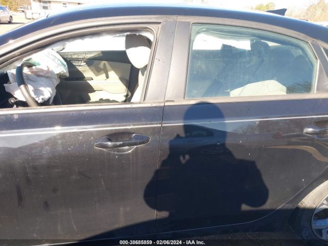 3KPF24AD2LE143198 KIA Forte Lxs