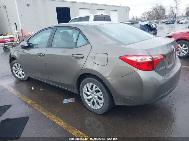 Toyota COROLLA LE 2019 5YFBURHEXKP886905 Image 3