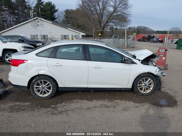 2017 FORD FOCUS SE VIN: 1FADP3F21HL318152